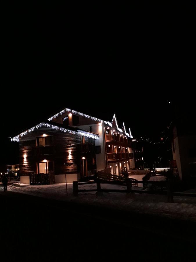 Hotel Garni Al Silvestri Vei à Livigno Extérieur photo